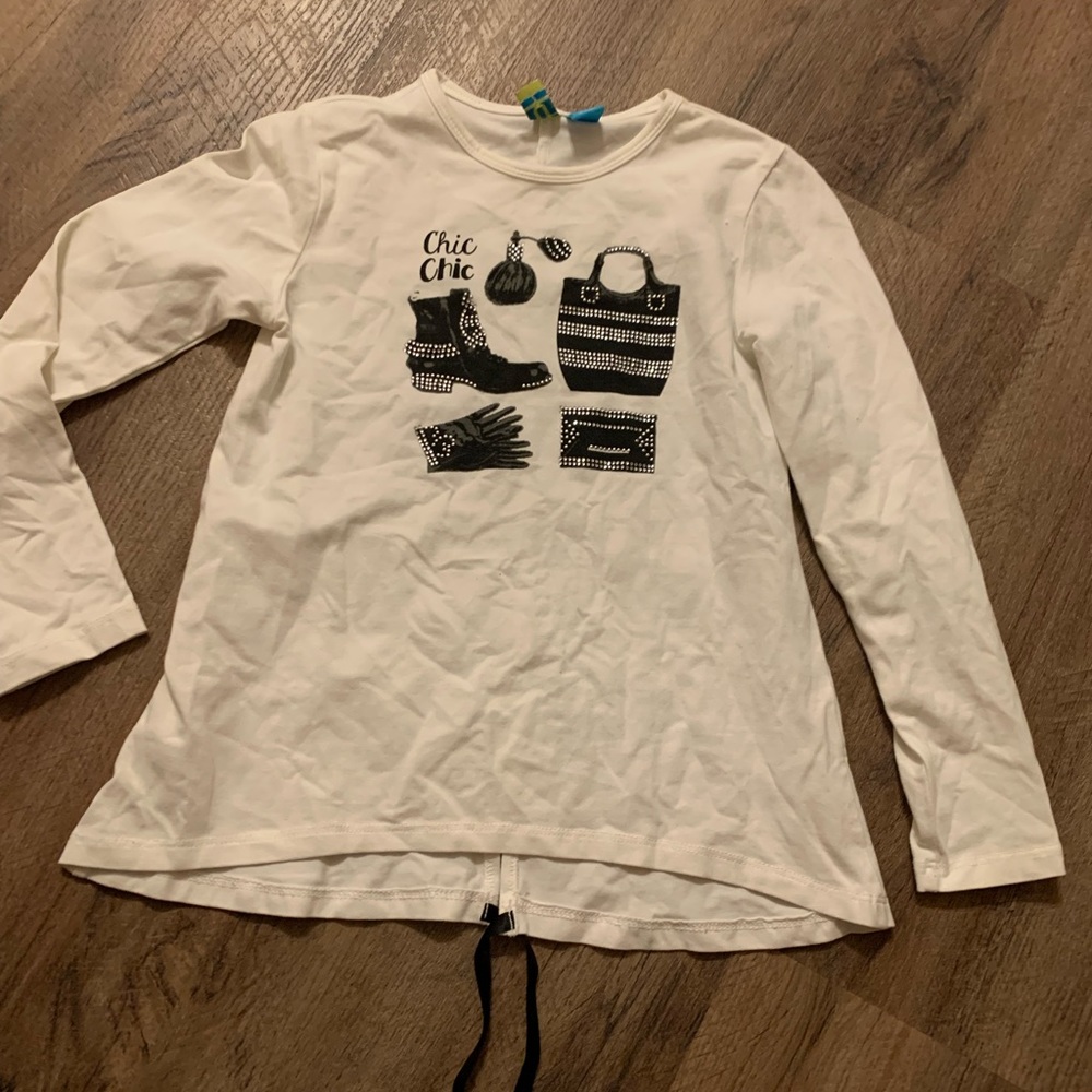 Girls girls cute white top